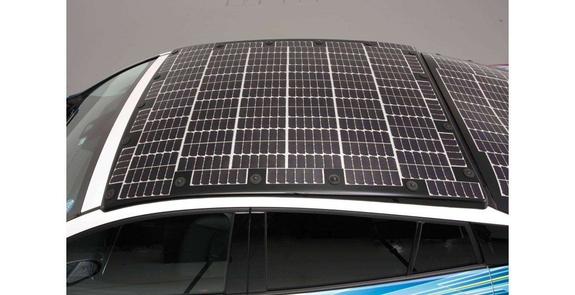 Η Toyota δοκιμάζει το Prius με ηλιακή ενέργεια για να πάει την ηλεκτροκίνηση ακόμη πιο πέρα