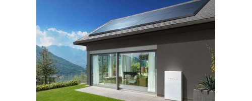 Η Tesla νοικιάζει πλέον φωτοβολταϊκά για κατοικίες αντί να τα πωλεί